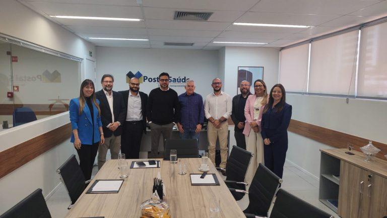 Visita de executivos à Postal Saúde reafirma compromisso com a excelência