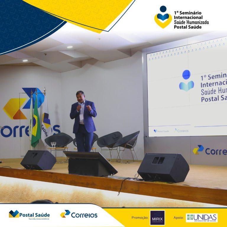 Palestra com Dr. Rushika Fernandopulle marca abertura do 1° Seminário Internacional de Saúde Humanizada realizado pela Postal Saúde