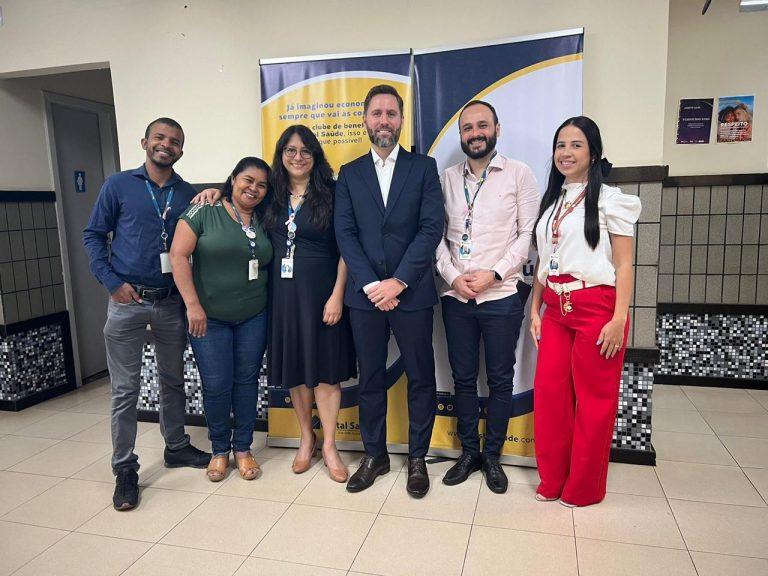 Diretor Pablo Castro realiza visita à unidade regional da Postal Saúde em Goiás