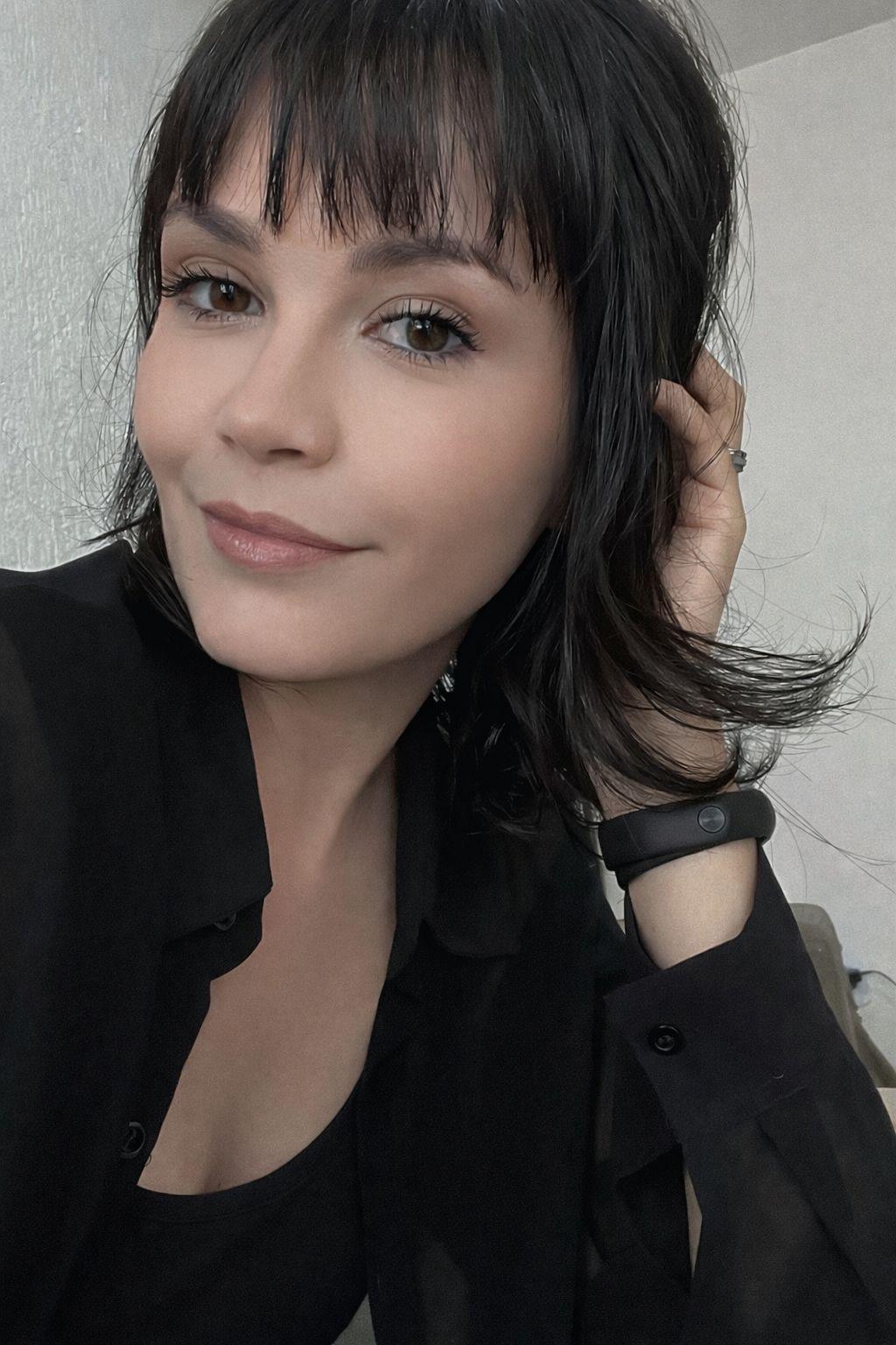 Rebeca Simoes-endometriose postal saude