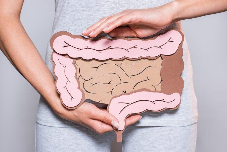 Maio Roxo: campanha chama atenção para os cuidados com a saúde do intestino