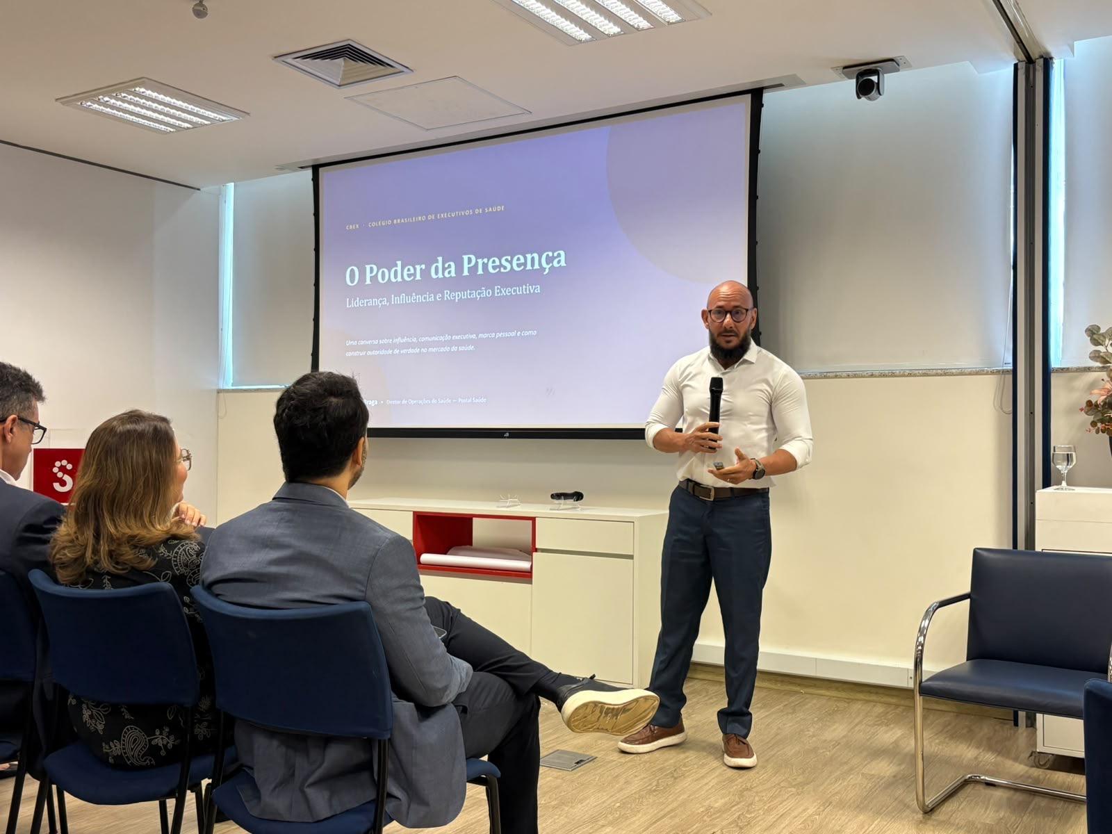 O Poder da Presença: Liderança, Influência e Reputação Executiva